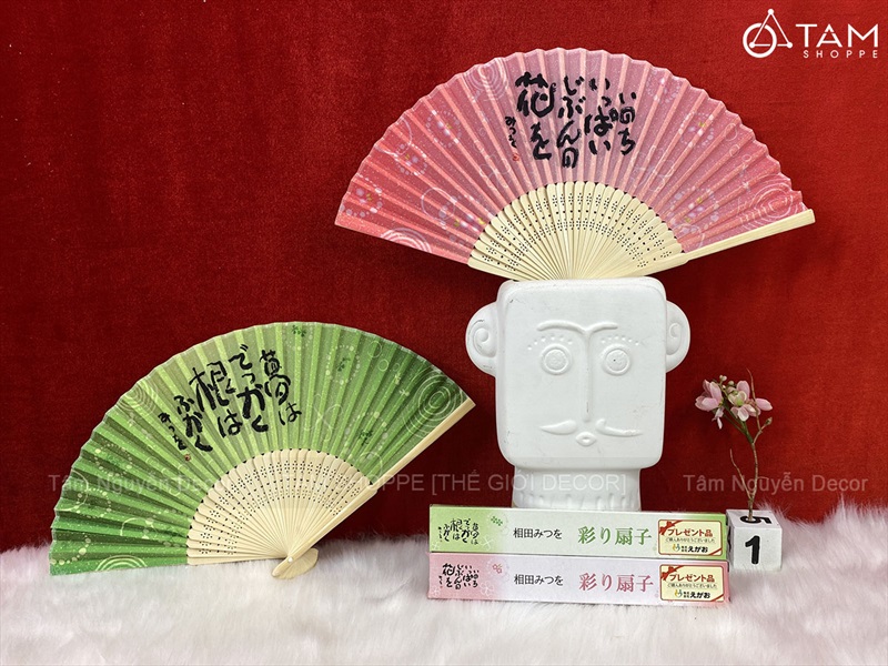 Quạt xếp cổ trang họa tiết đẹp R36cm QUAT-06